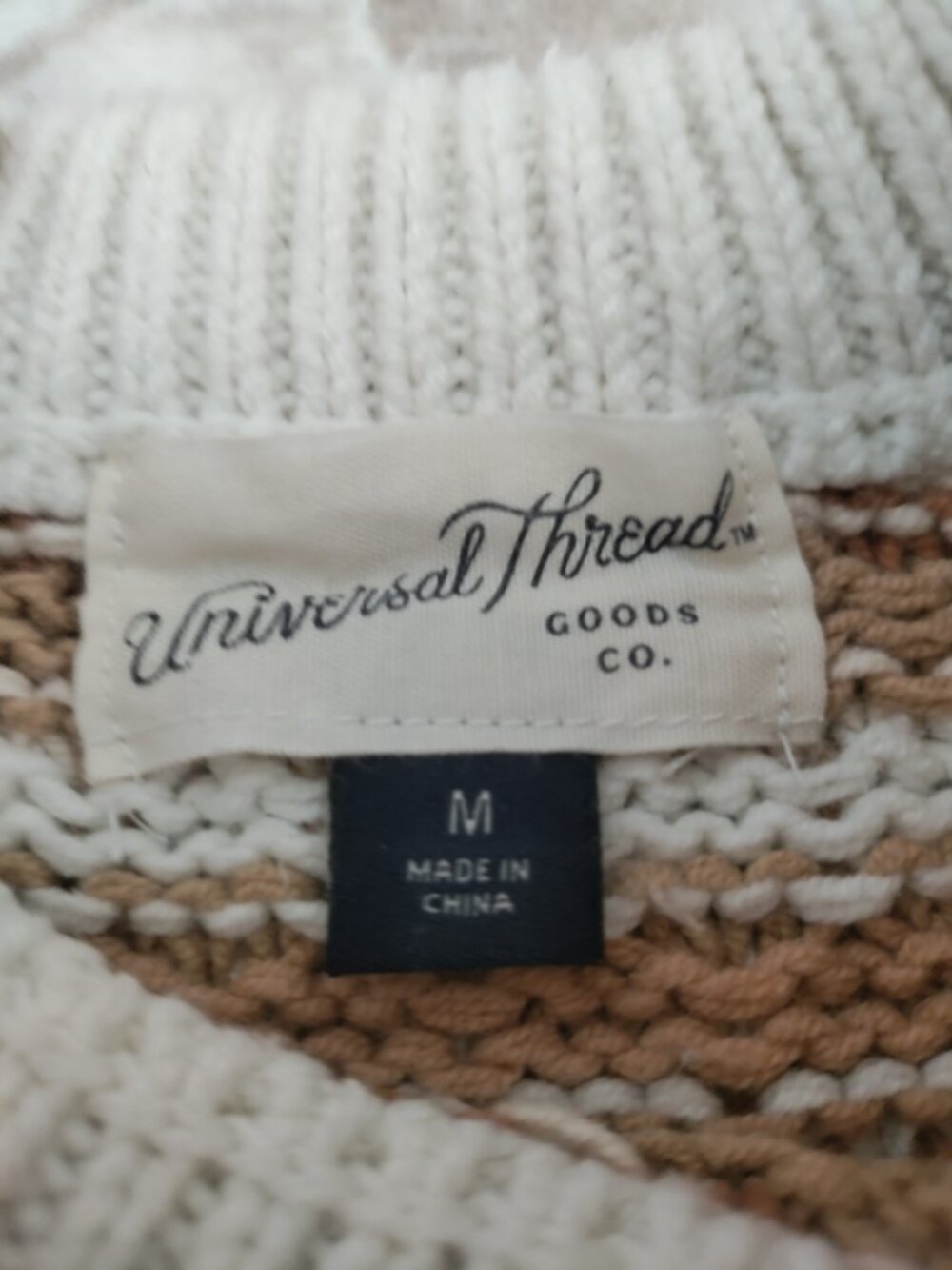 Beautiful, fall sweater - Picture 2 of 3